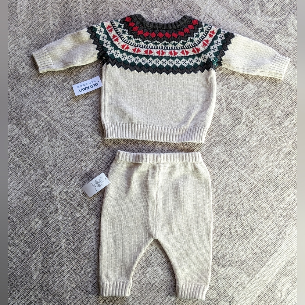 NWT Old Navy Knit Winter Set for Baby - cream red brown green - Picture 7 of 7